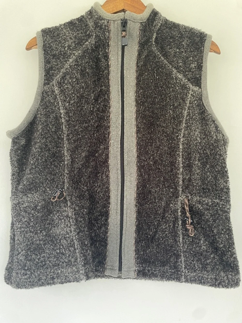 Woolrich Dark Gray Sherpa Fleece Vest women’s Large